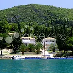 Geni Garden Hotel *