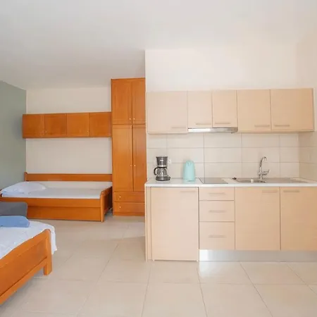 Geni Garden Hotel *