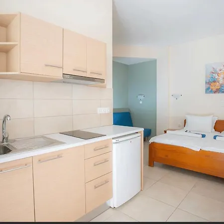 Hotel Geni Garden *